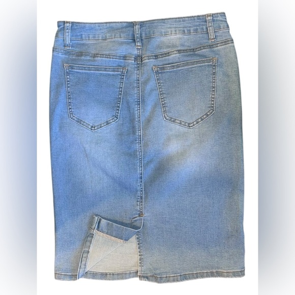 Satin Doll Pearl & Gem Embellished Denim Skirt – Medium - Picture 2 of 5